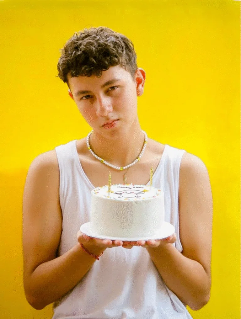 11 Dynamic 16th Birthday Photoshoot Ideas for Boy