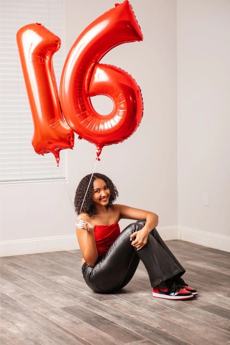 14 Luxurious 16th Birthday Photoshoot Ideas for Girl