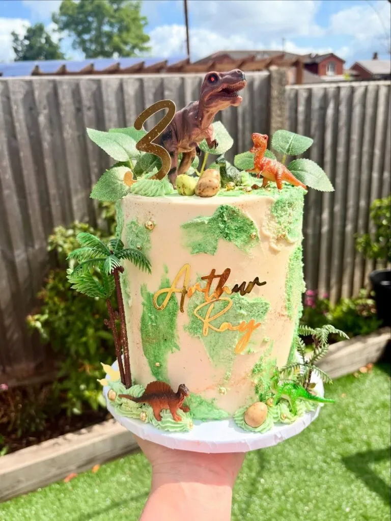 20 Amazing Dinosaur Birthday Cake Ideas for Boys and Girls