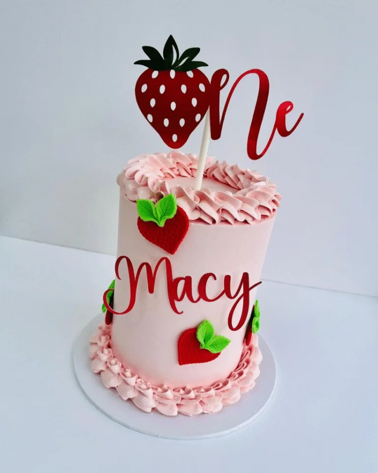 18 Exquisite Strawberry Birthday Cake Ideas for Memorable Celebrations
